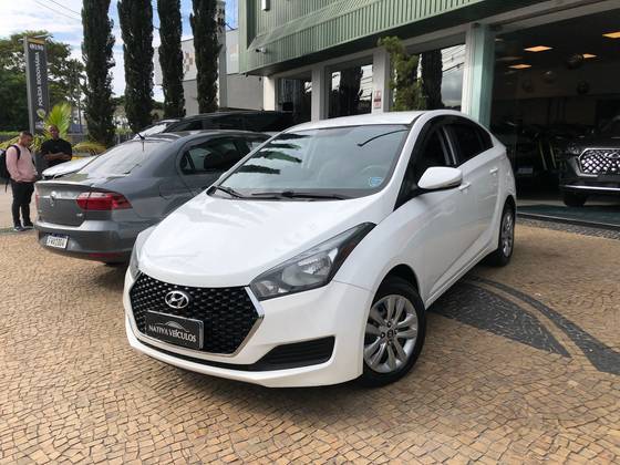 HYUNDAI HB20S 1.6 COMFORT PLUS 16V FLEX 4P AUTOMÁTICO